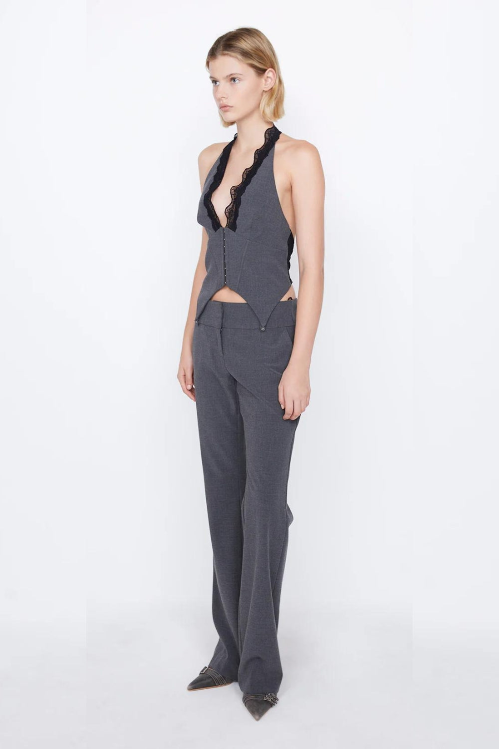 Naida Pant | Charcoal