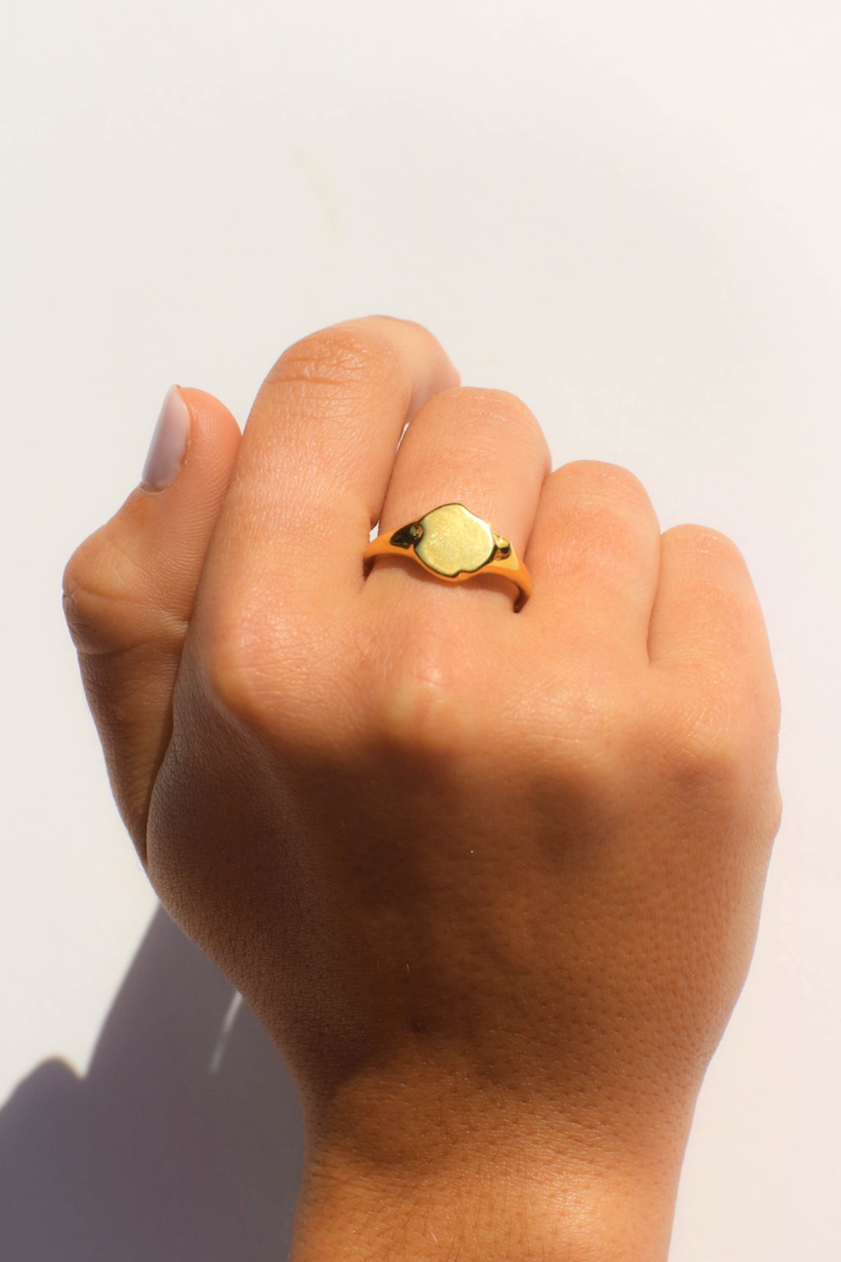 Amelie Signet Ring | Gold