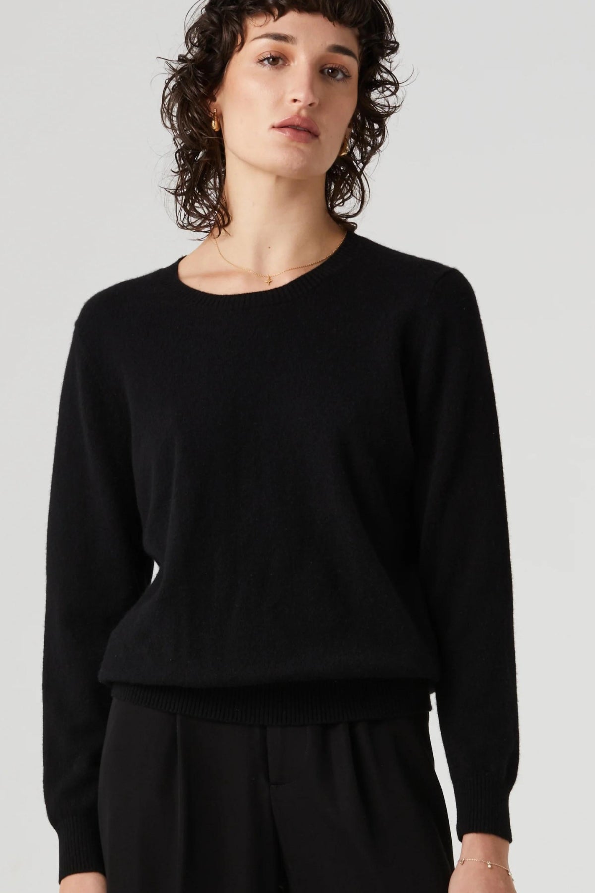 Classic Cashmere Sweater | Black