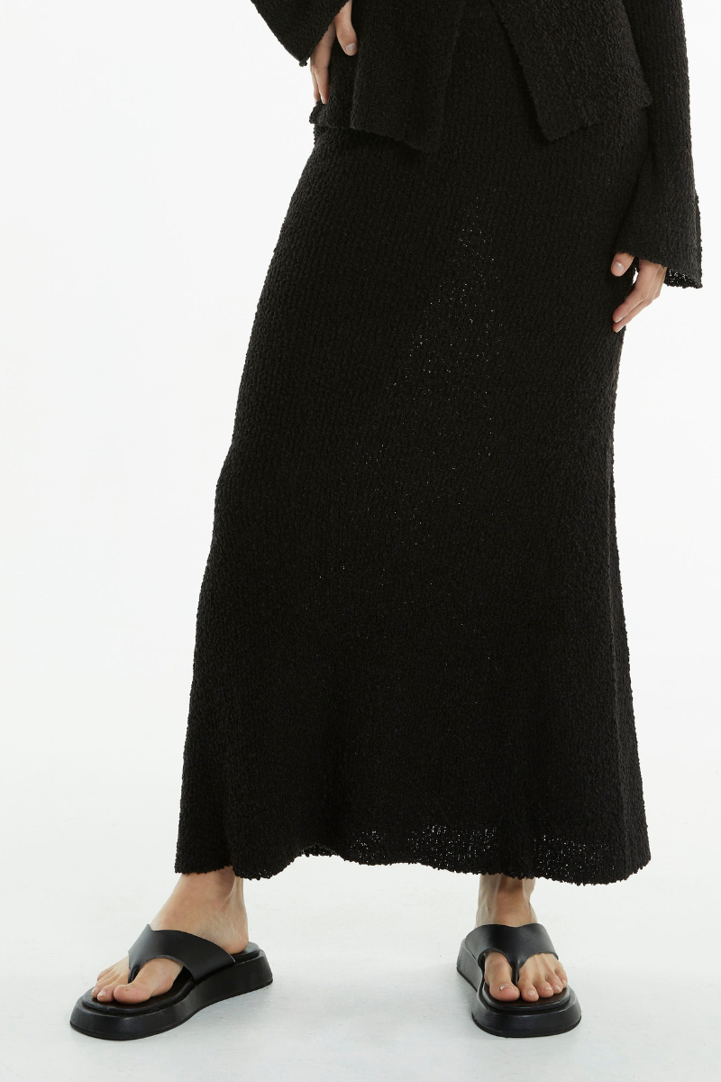 Unbound Knit Flare Skirt | Black